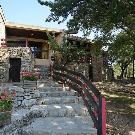 Vvf Luberon Provence Hotel Murs  Buitenkant foto