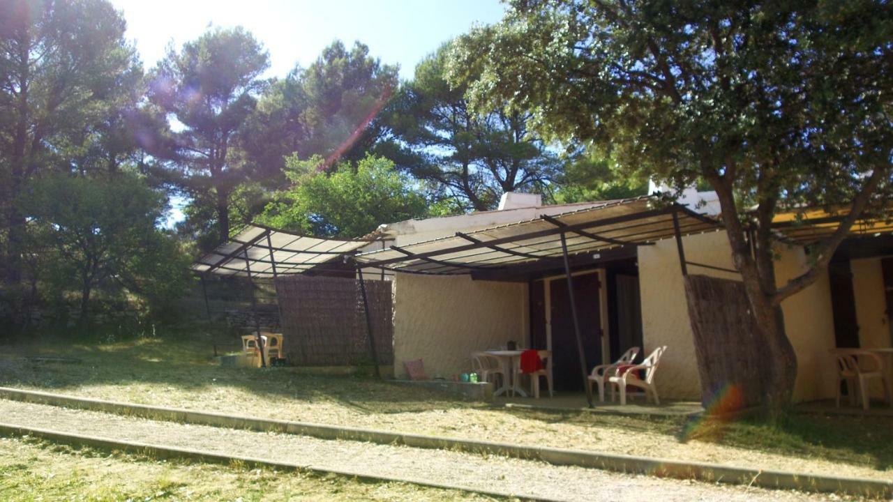 Vvf Luberon Provence Hotel Murs  Buitenkant foto