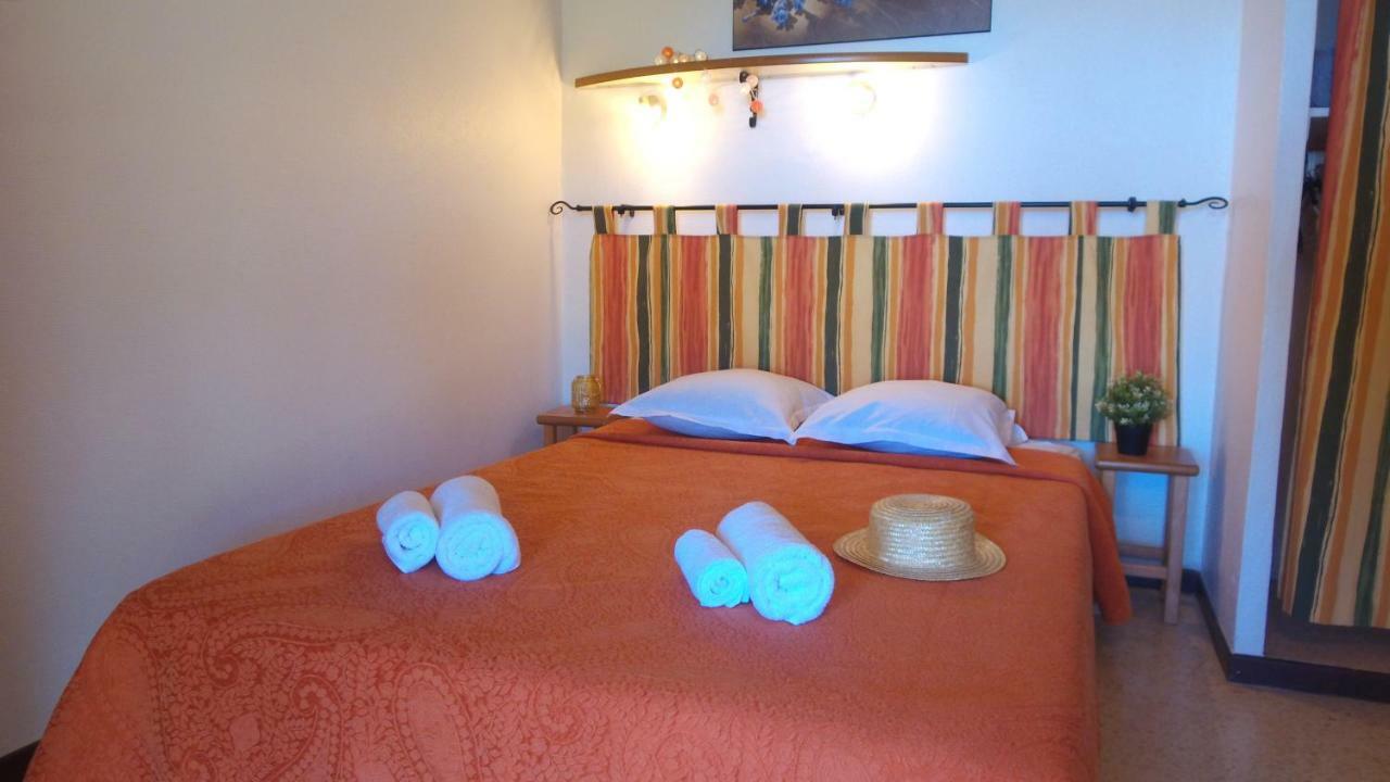 Vvf Luberon Provence Hotel Murs  Buitenkant foto